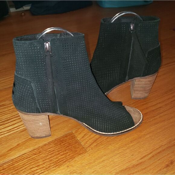 Toms Black Leather Peeptoe Heels - Picture 6 of 7